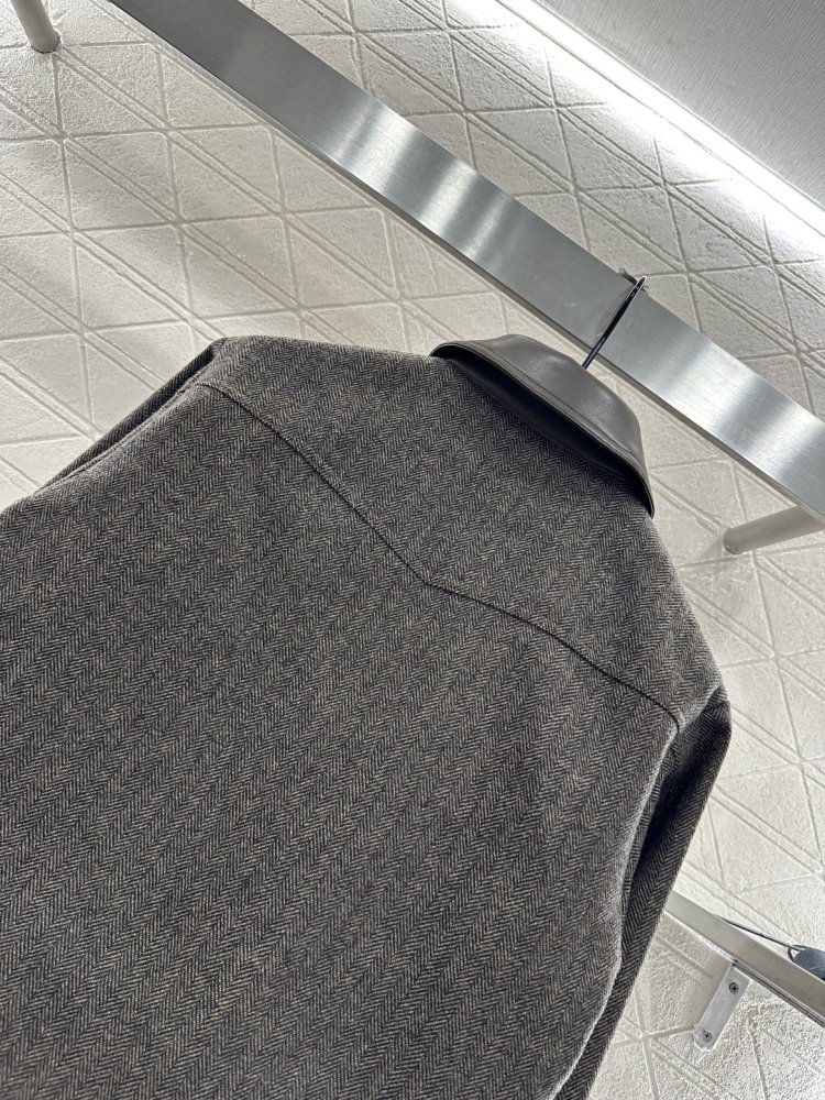 Куртка женская фото 4