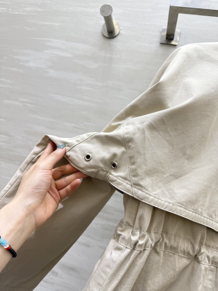 Куртка жіноча фото 4