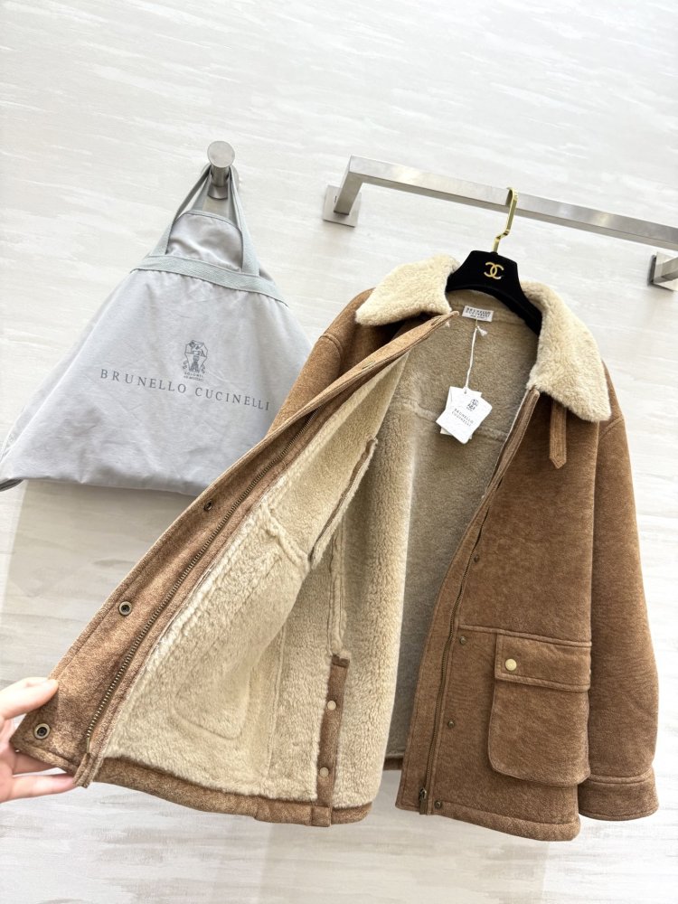 Куртка женская фото 4