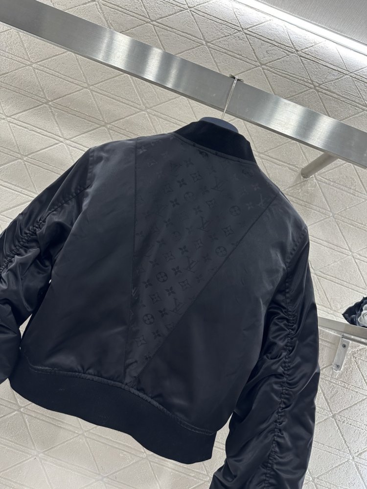 Куртка жіноча фото 4