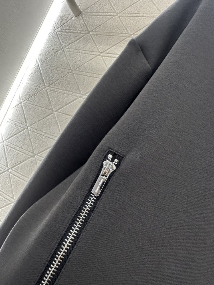 Куртка женская фото 4