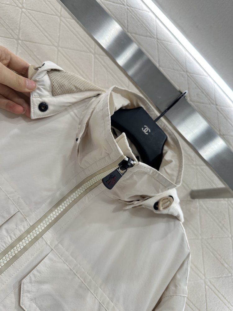 Куртка жіноча фото 5