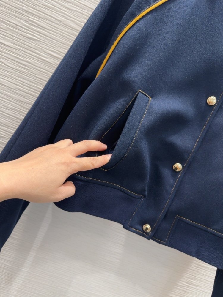 Куртка женская фото 5