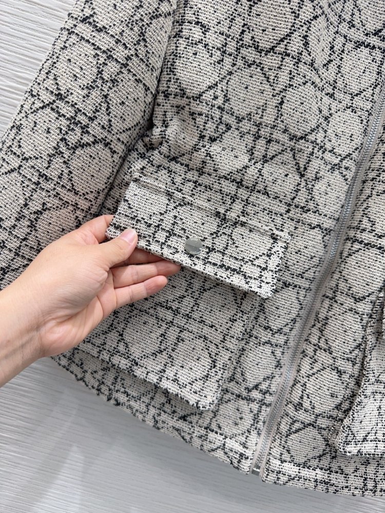 Куртка жіноча фото 5