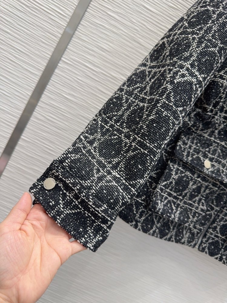 Куртка  жіноча фото 5