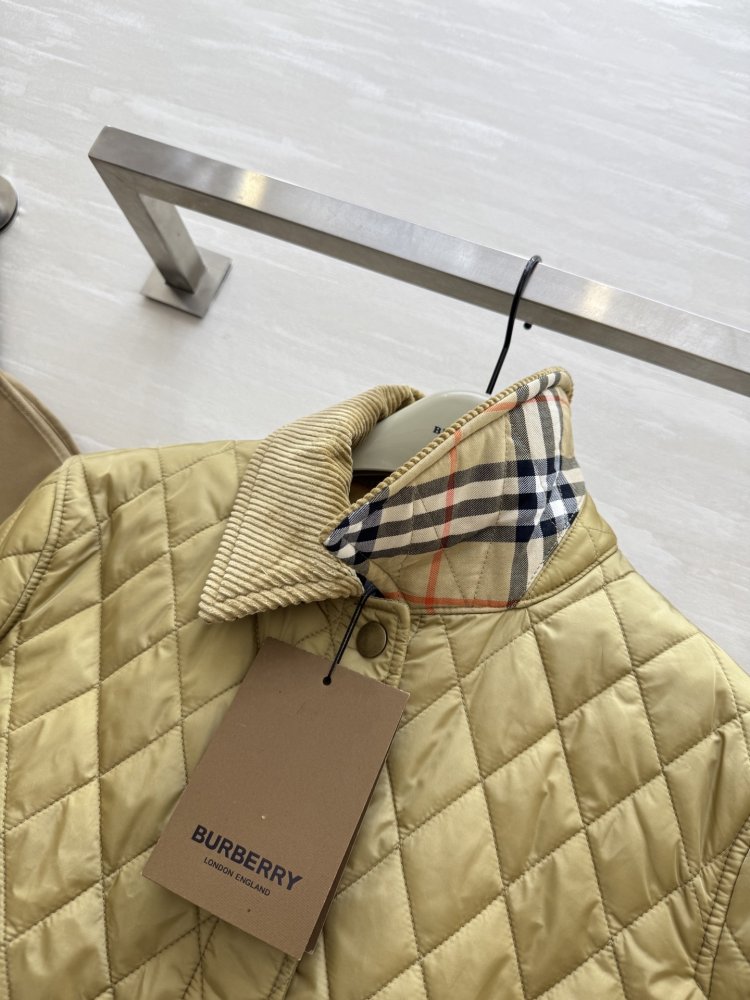 Куртка жіноча фото 5