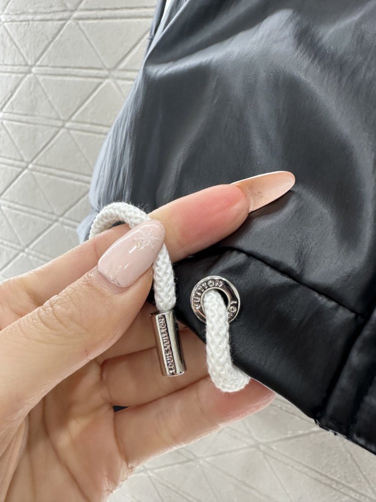 Куртка жіноча фото 5