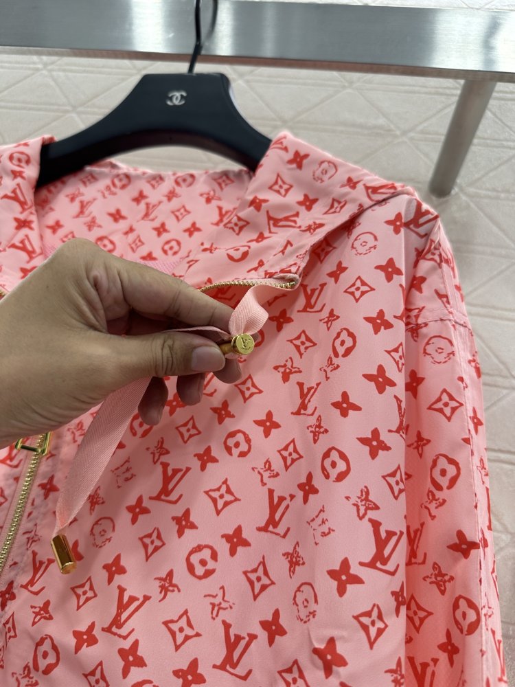 Куртка женская фото 6