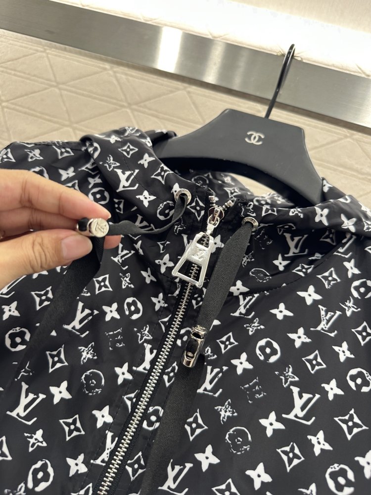 Куртка женская фото 6