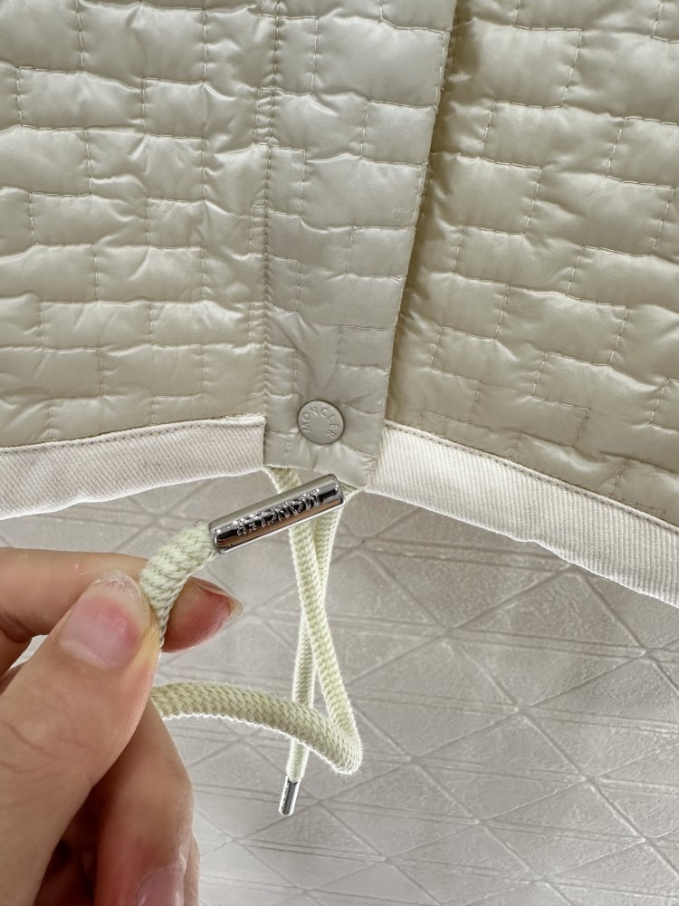 Куртка женская фото 6