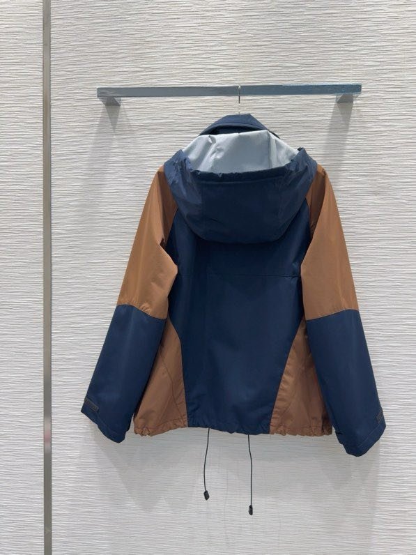 Jacket women's фото 6