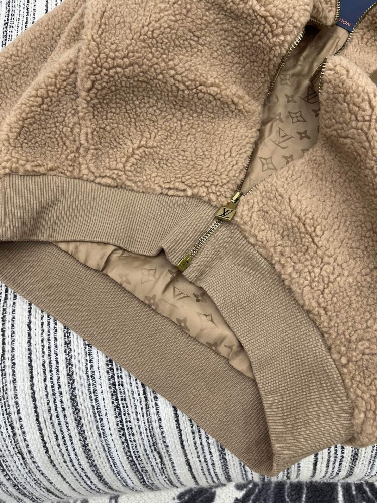 Куртка жіноча фото 6