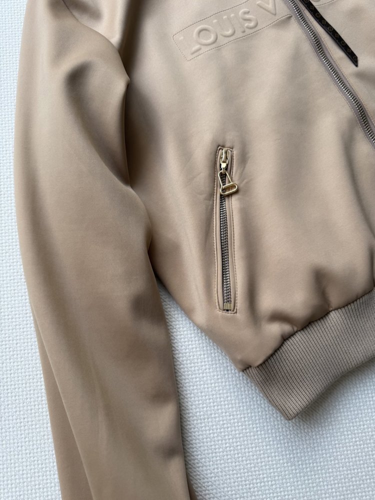 Куртка женская фото 6