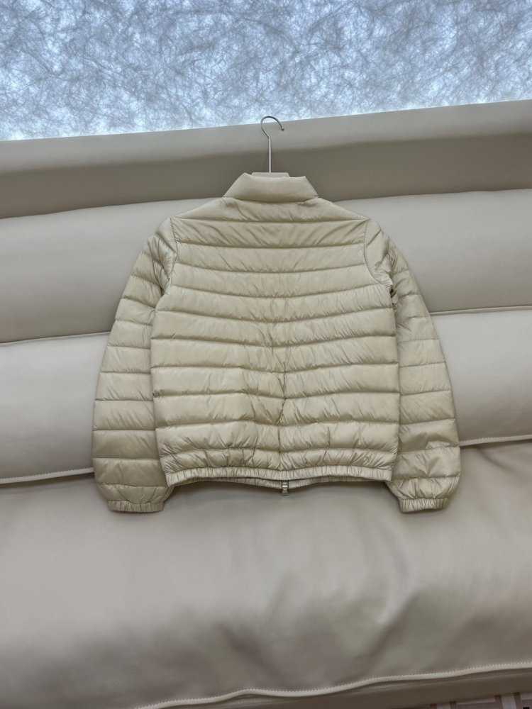 Куртка женская фото 6