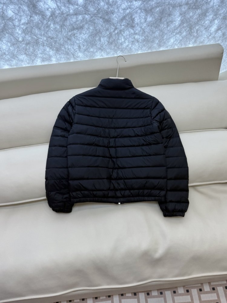 Куртка жіноча фото 6