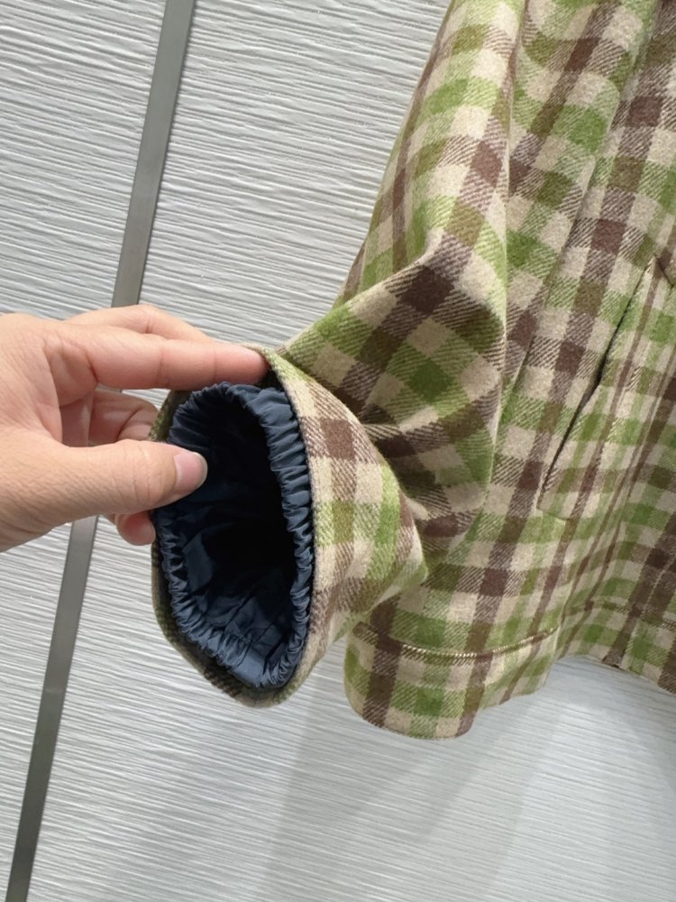 Куртка женская фото 6