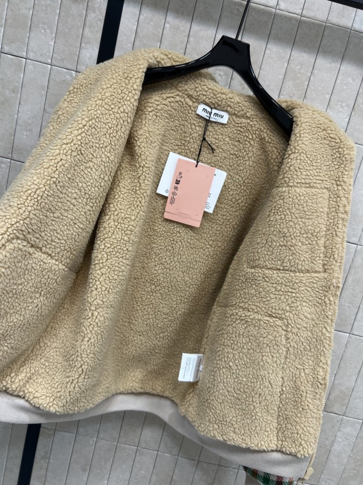 Куртка женская фото 6