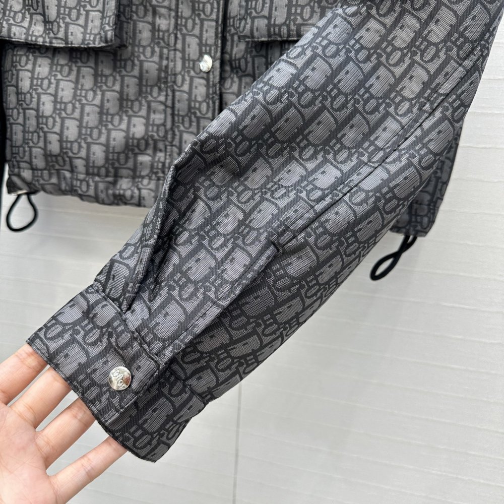 Куртка жіноча фото 6