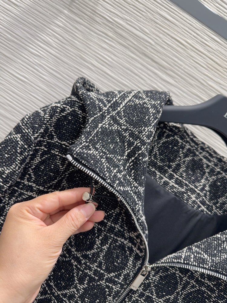 Куртка  жіноча фото 6