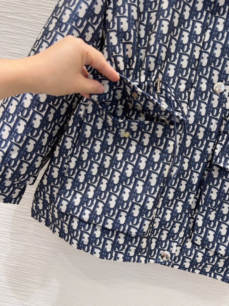 Куртка жіноча фото 6