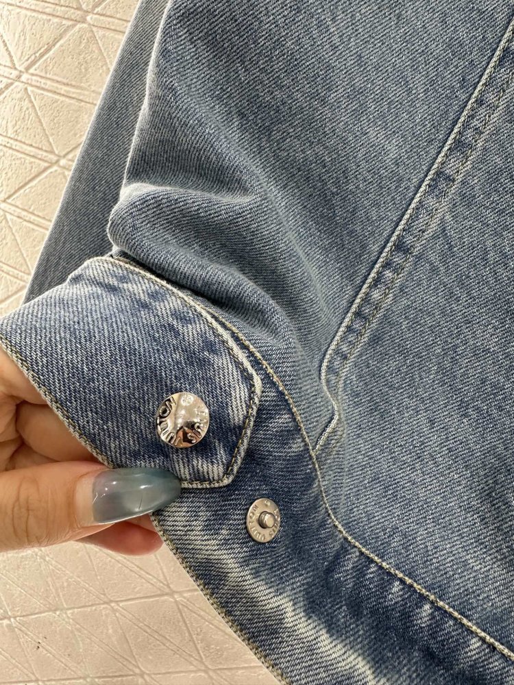 Куртка женская фото 6