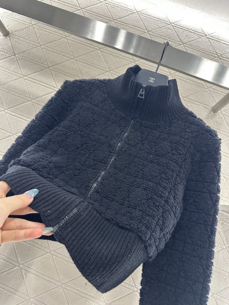 Jacket women's фото 6