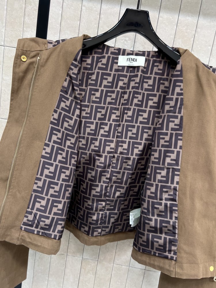 Куртка жіноча фото 6