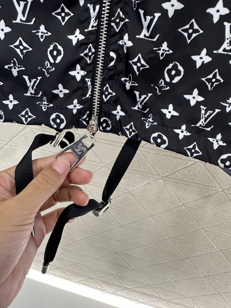 Куртка женская фото 7