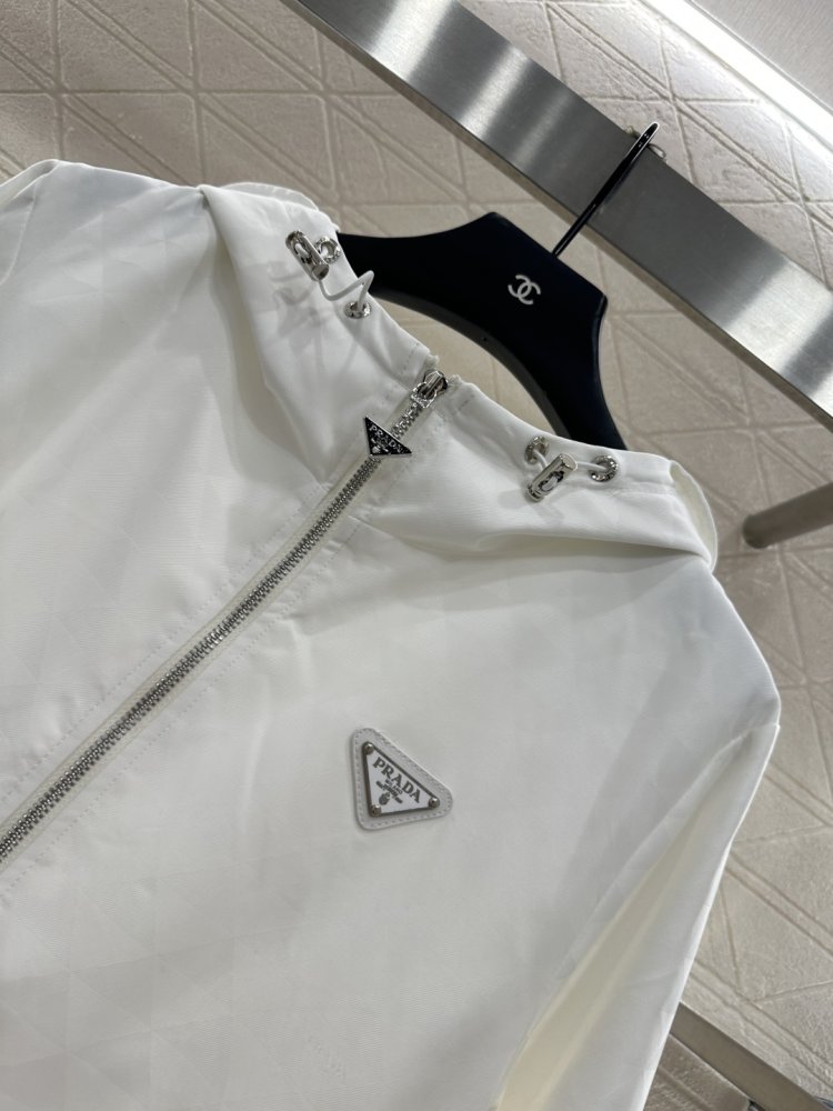 Куртка женская фото 7