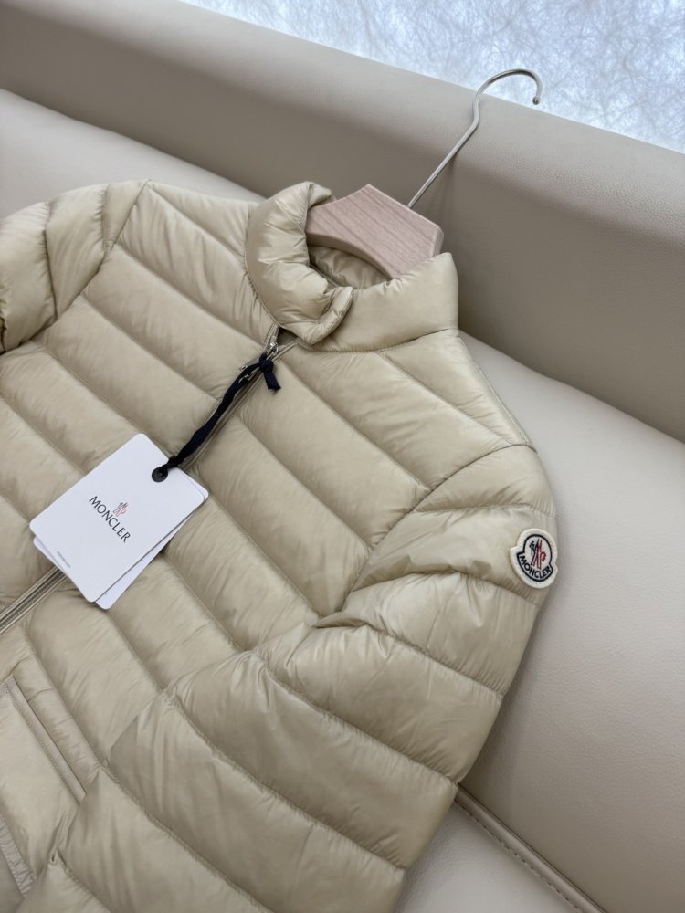 Куртка женская фото 7