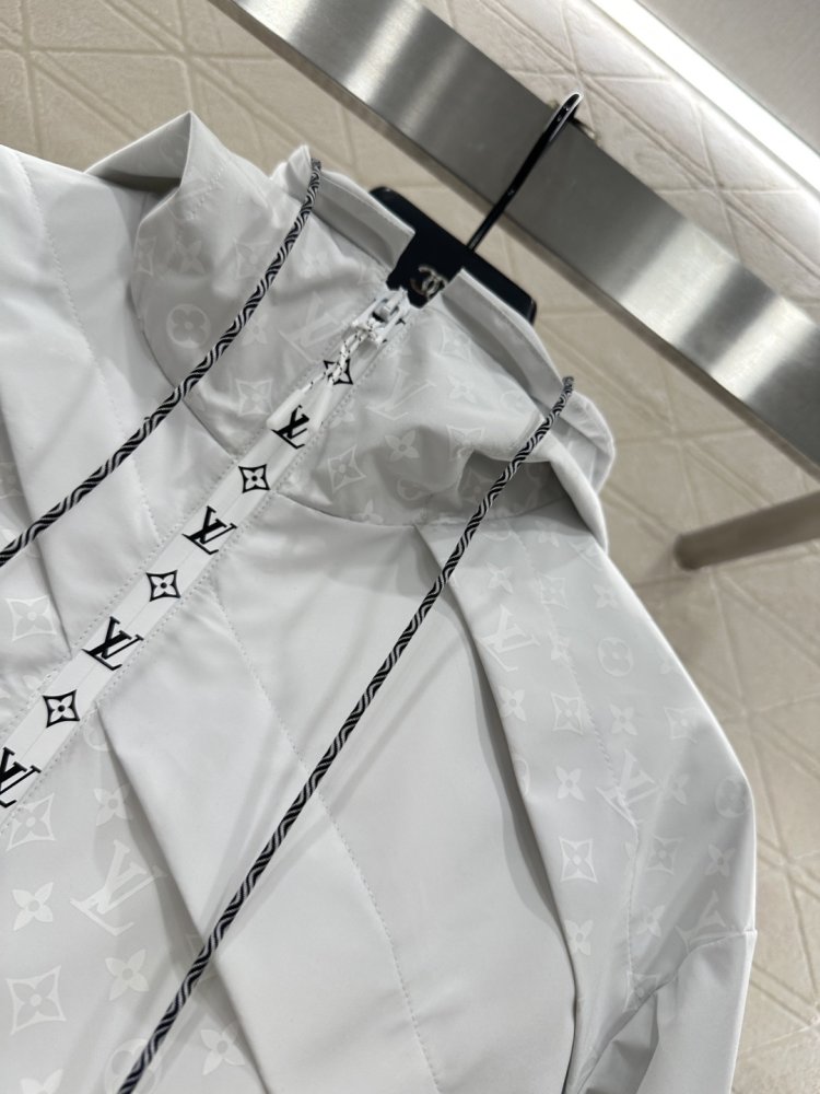 Куртка жіноча фото 7