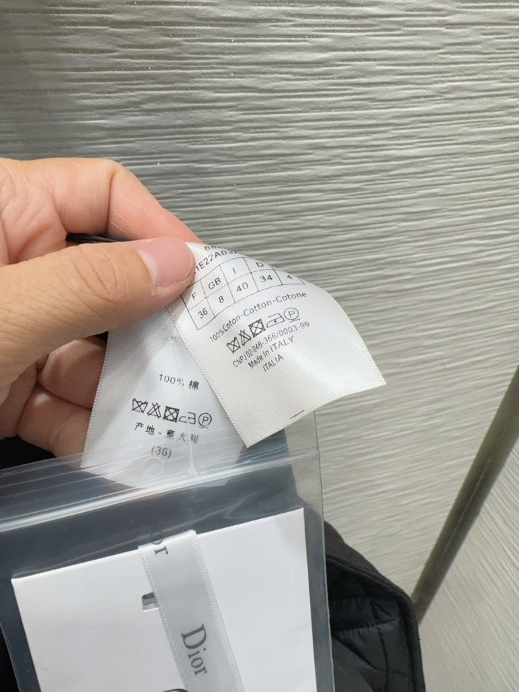 Куртка жіноча фото 7