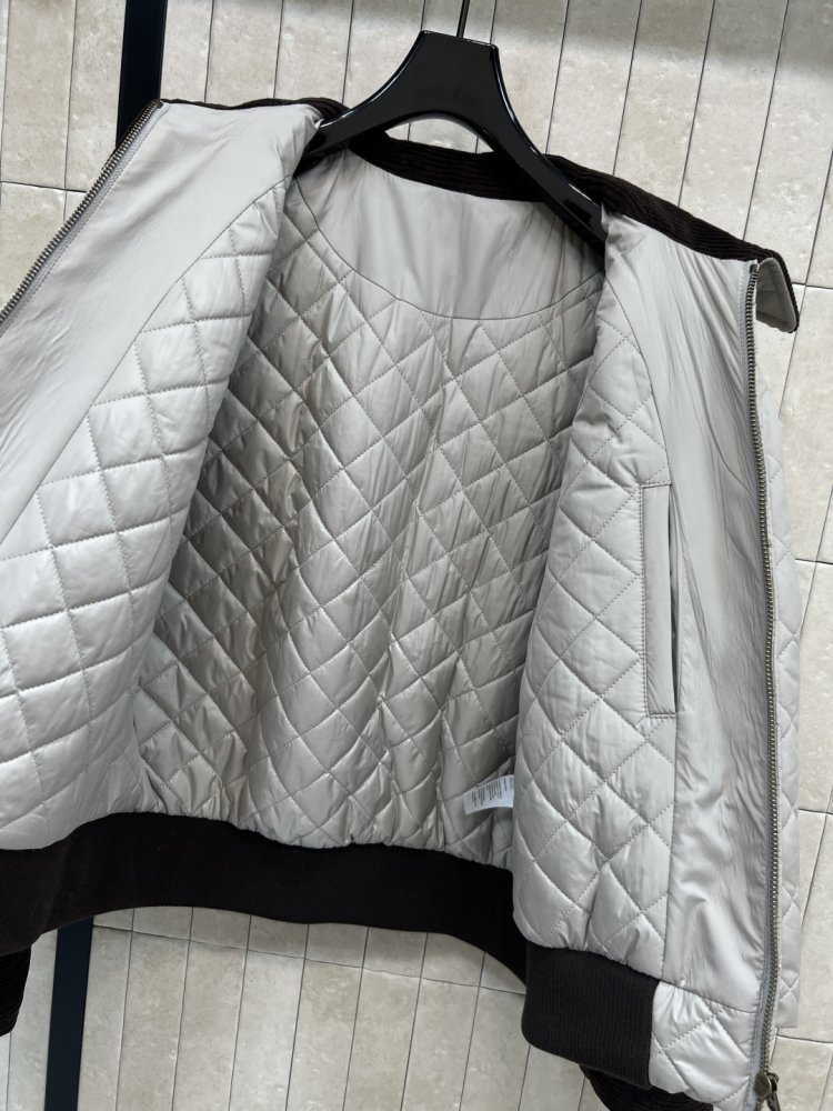 Jacket women's фото 7