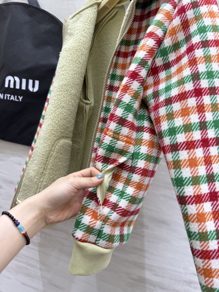 Куртка жіноча фото 7