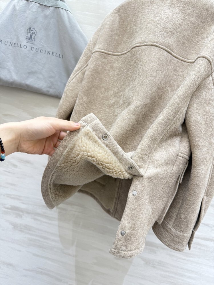 Куртка женская фото 7