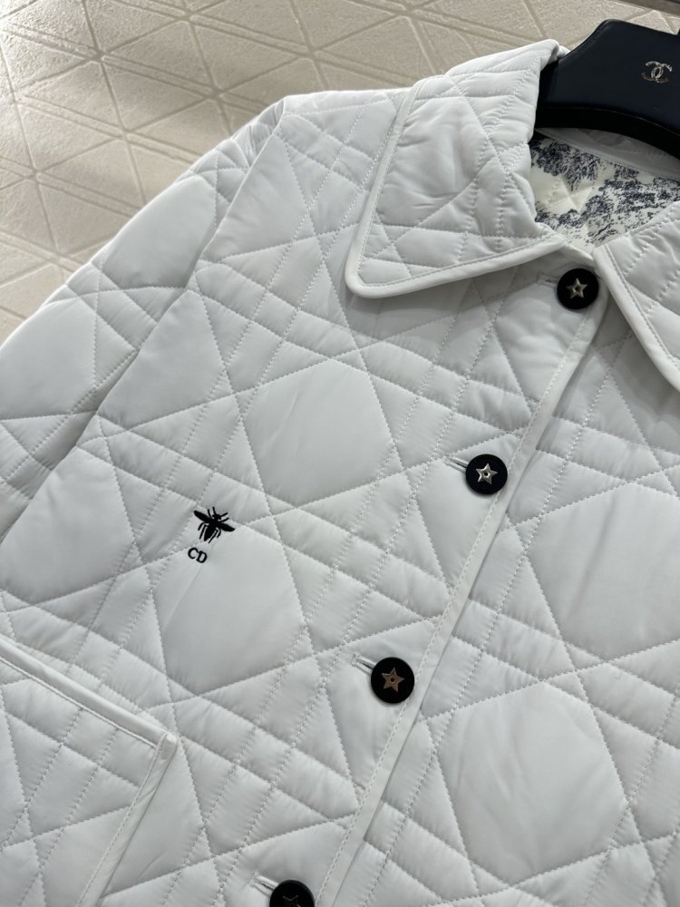 Куртка женская фото 7