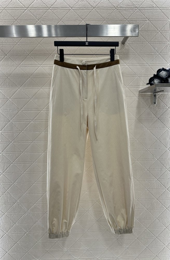 Куртка женская фото 8