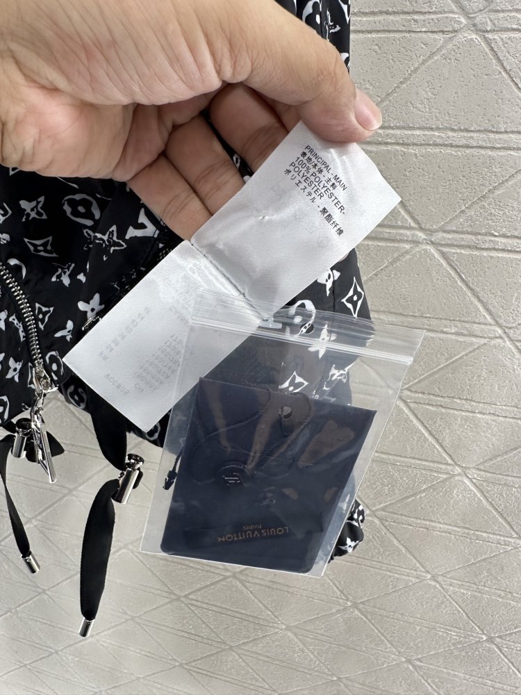 Куртка женская фото 8