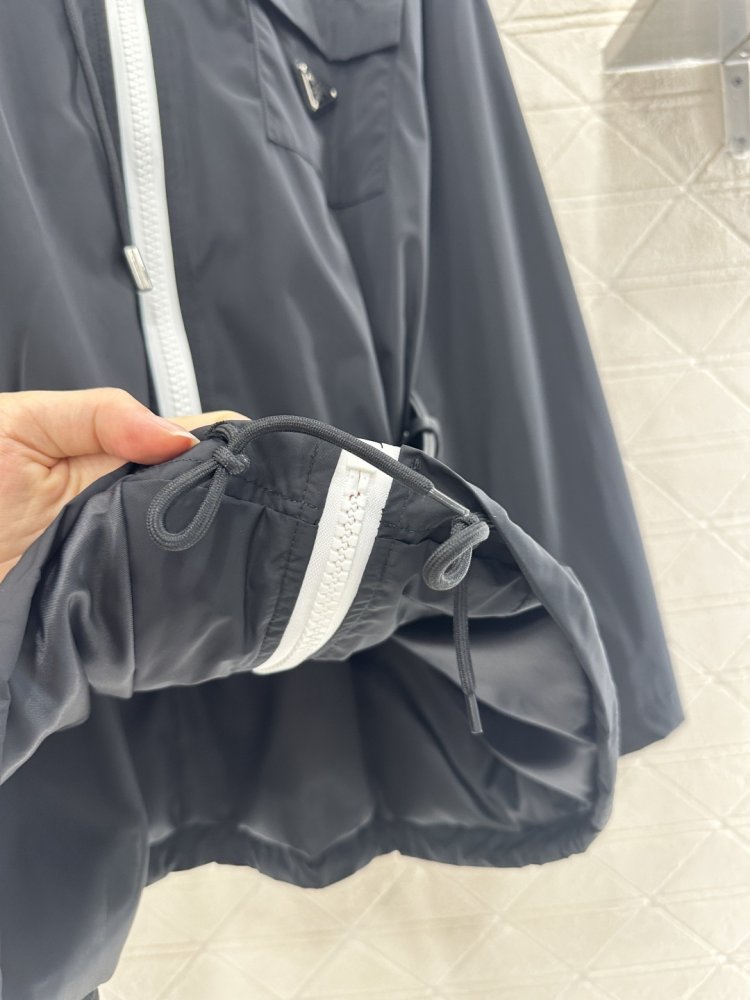 Куртка жіноча фото 8