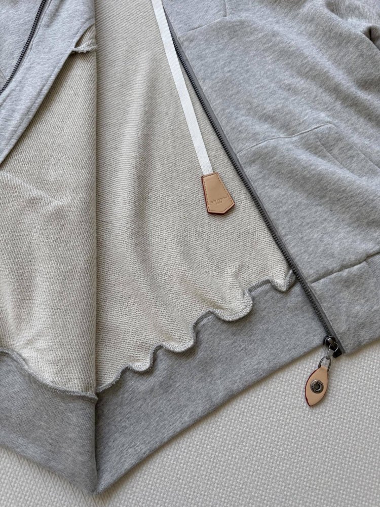 Куртка женская фото 8