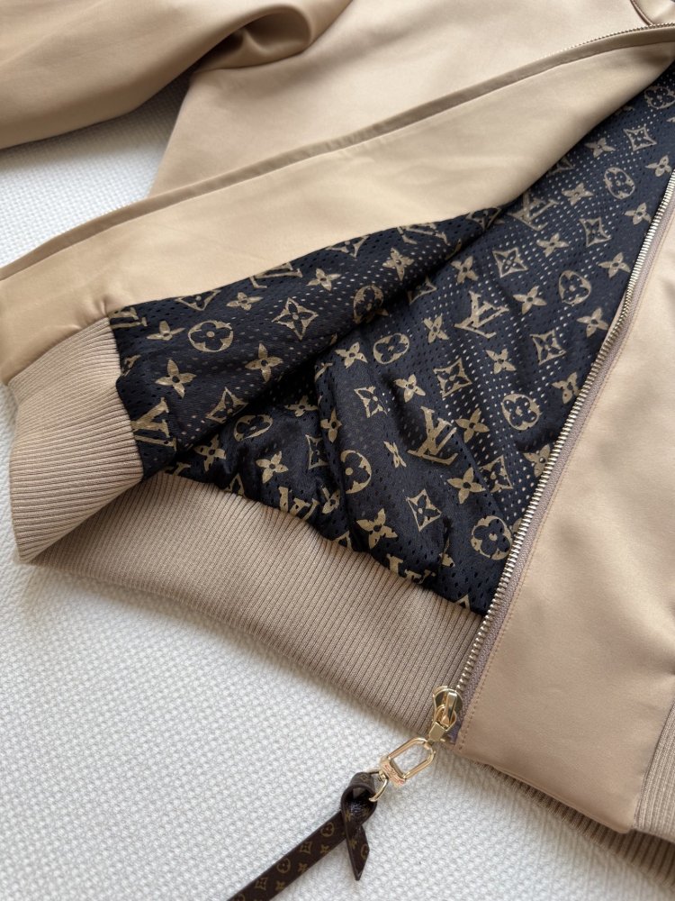 Куртка женская фото 8