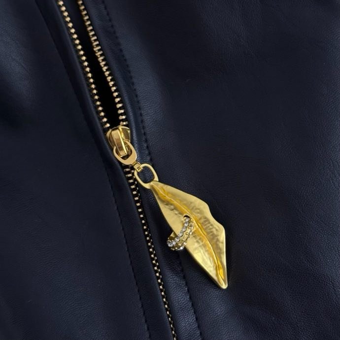 Куртка женская фото 8