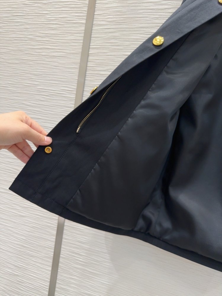 Куртка женская фото 8