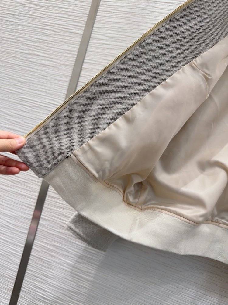 Куртка жіноча фото 8