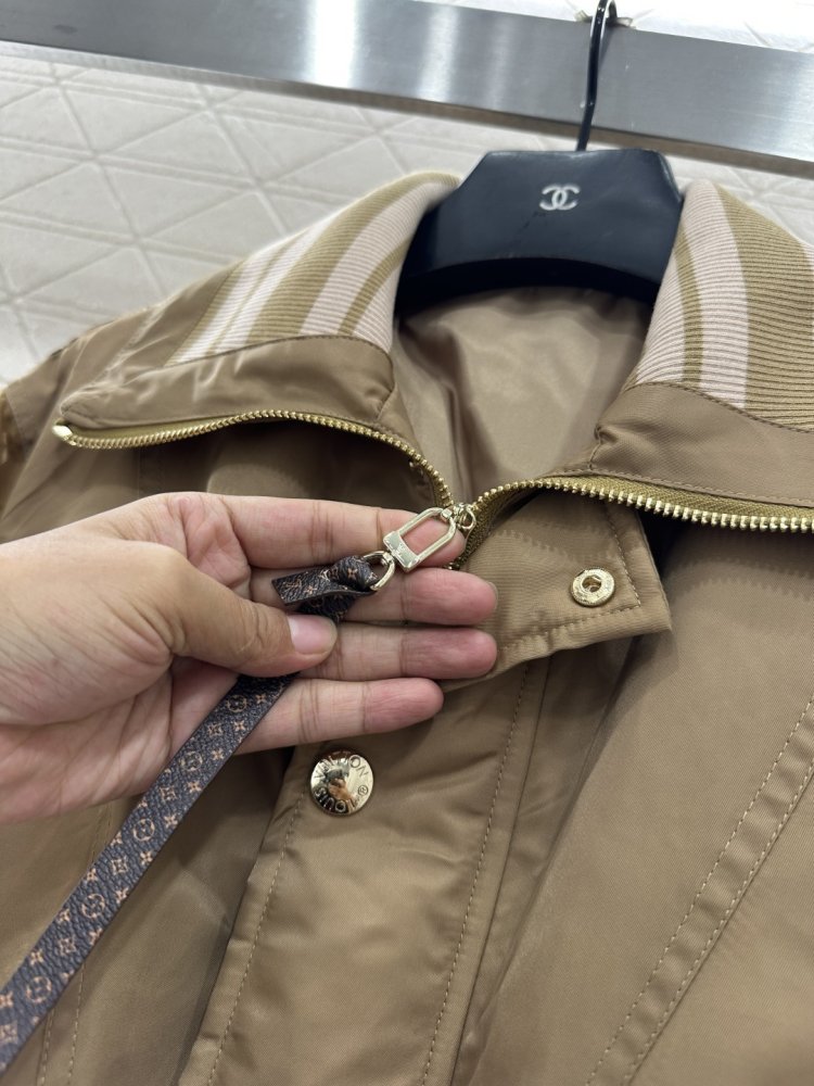 Куртка женская фото 8