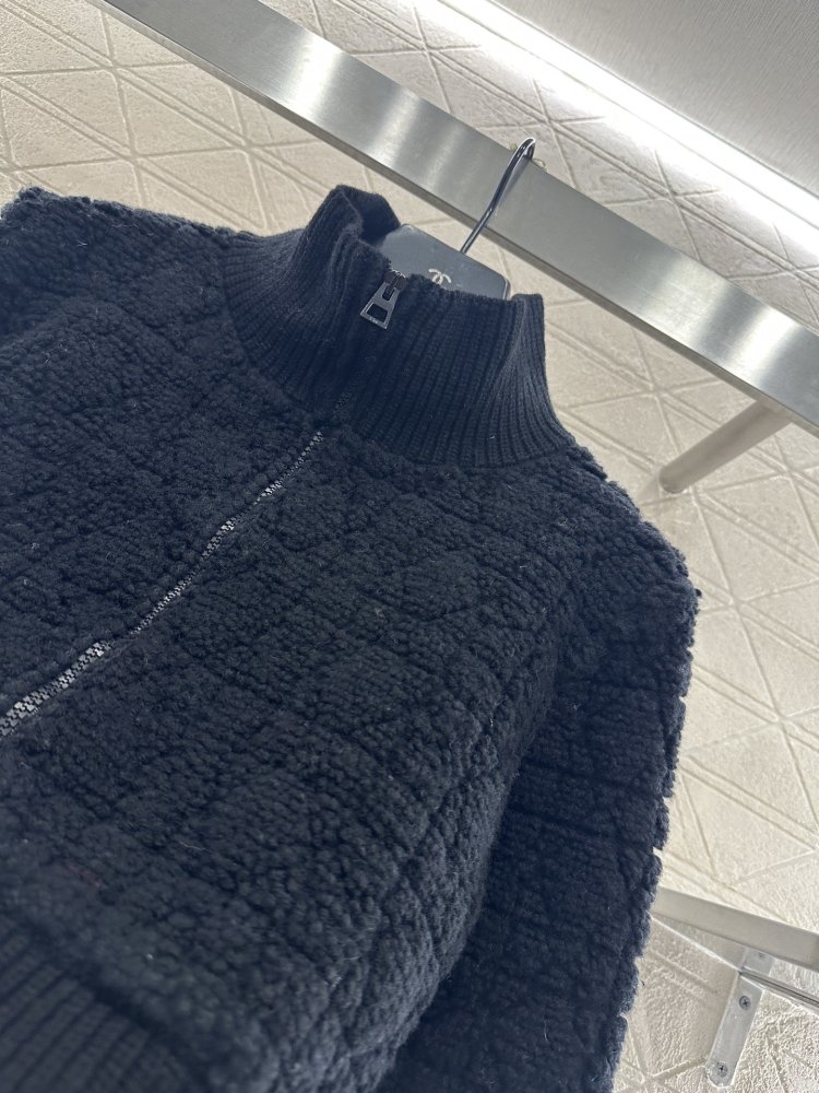 Jacket women's фото 8