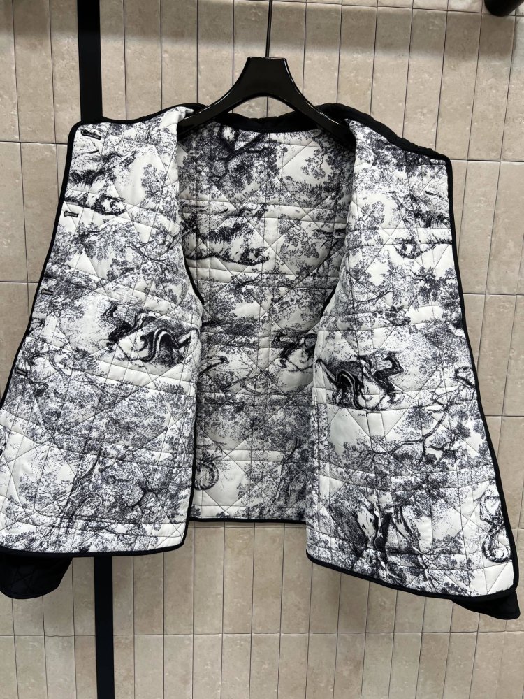 Jacket women's фото 8