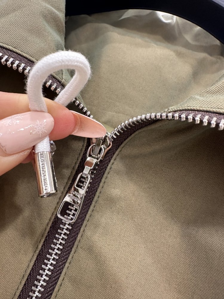 Куртка жіноча фото 8