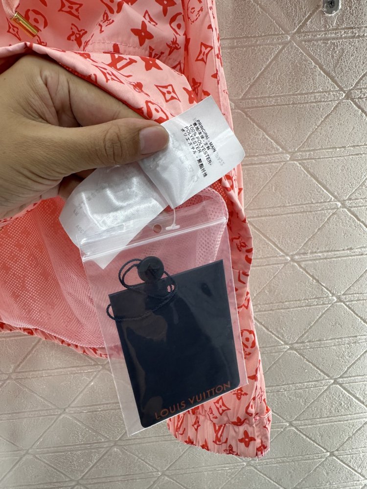 Куртка женская фото 9