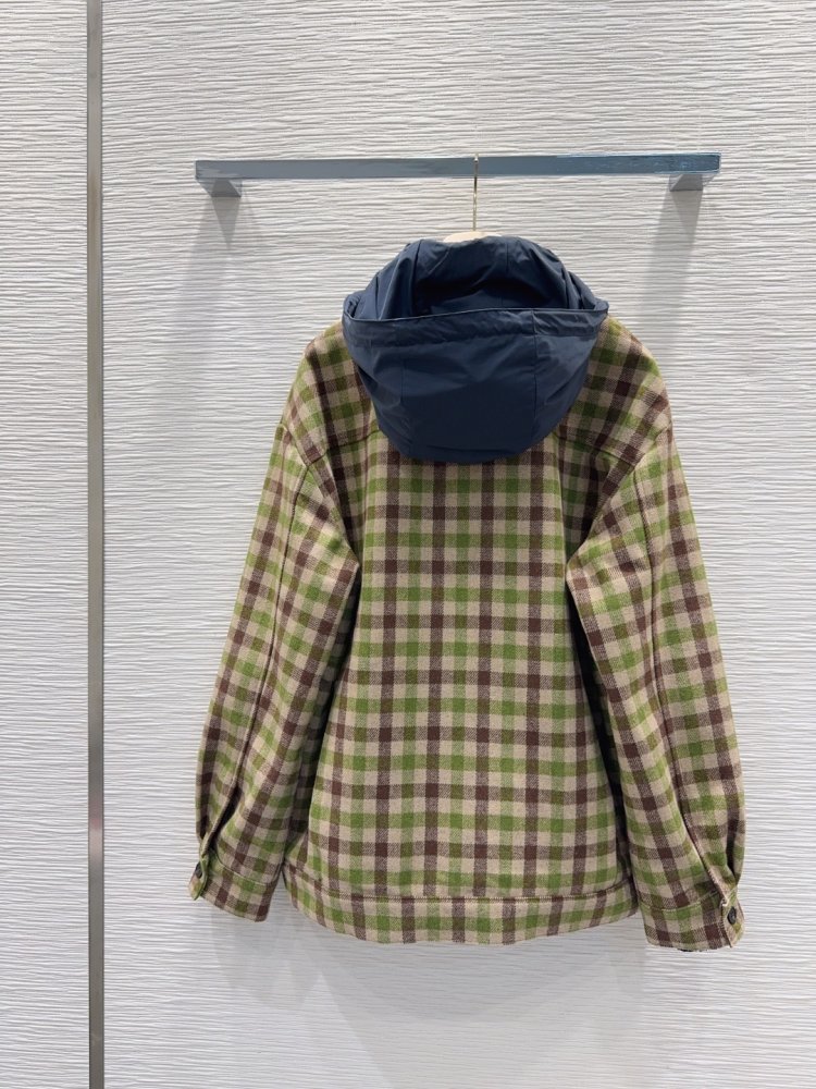 Куртка женская фото 9